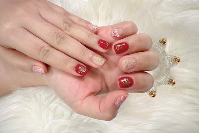 Festive Fingers: Prosper In Style With These CNY Nail Designs